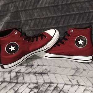 Converse Chuck Taylor All Star High Tops Unisex